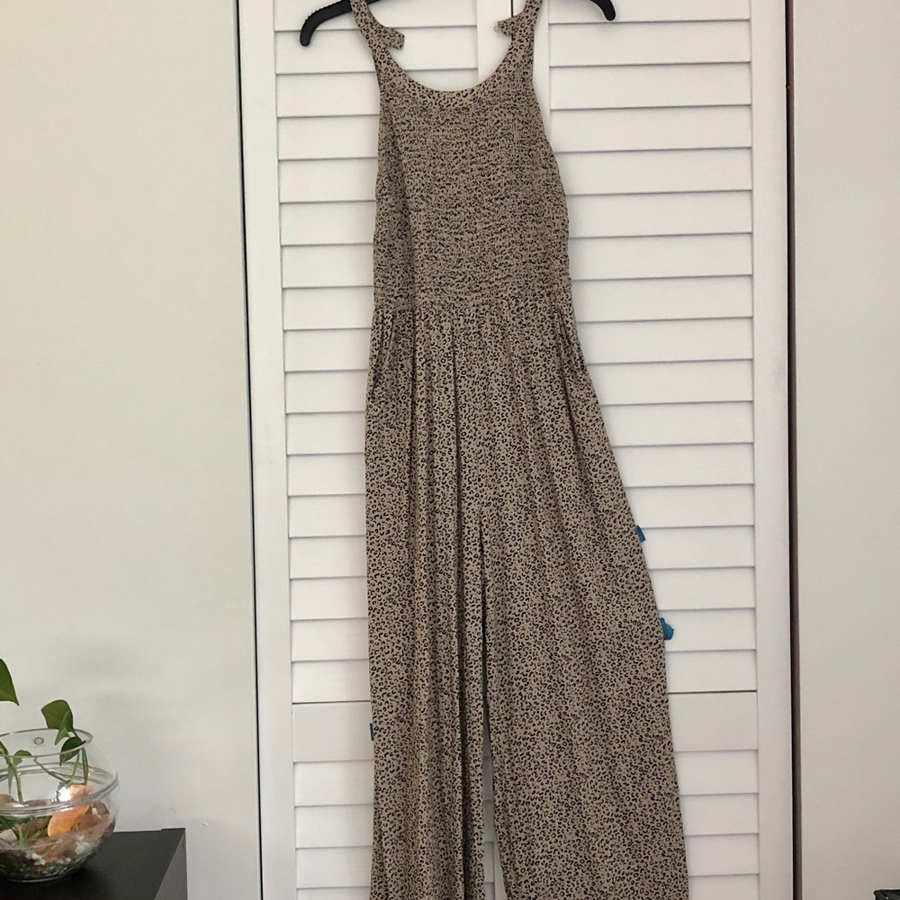 Jessica Simpson Cheetah Jumpsuit Size M